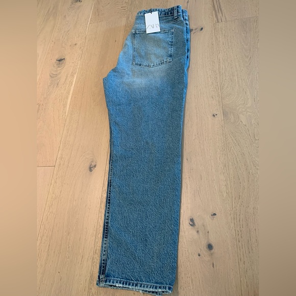 BNWT Zara Comfort Mom Fit Jeans - Picture 1 of 2